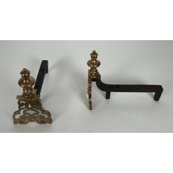 Paire de Chenets en Bronze Ciselé et Fer Forgé de Style Louis XV