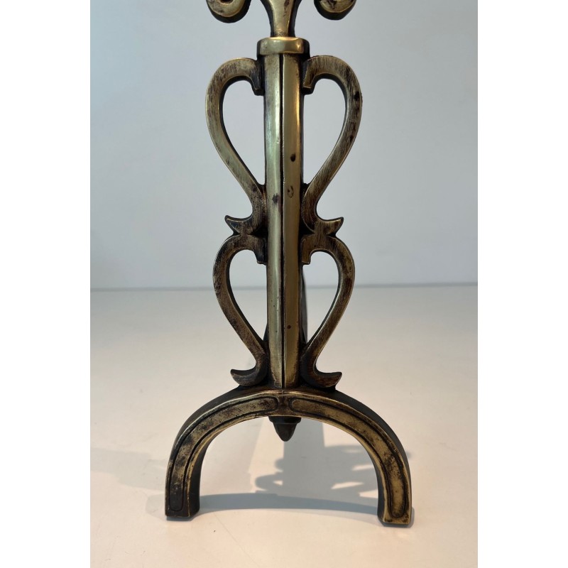 Paire de Chenets en Laiton et Fer Forgé à Flambeaux à Triple Volute et Montants en Lyre, dans le Goût de Subes