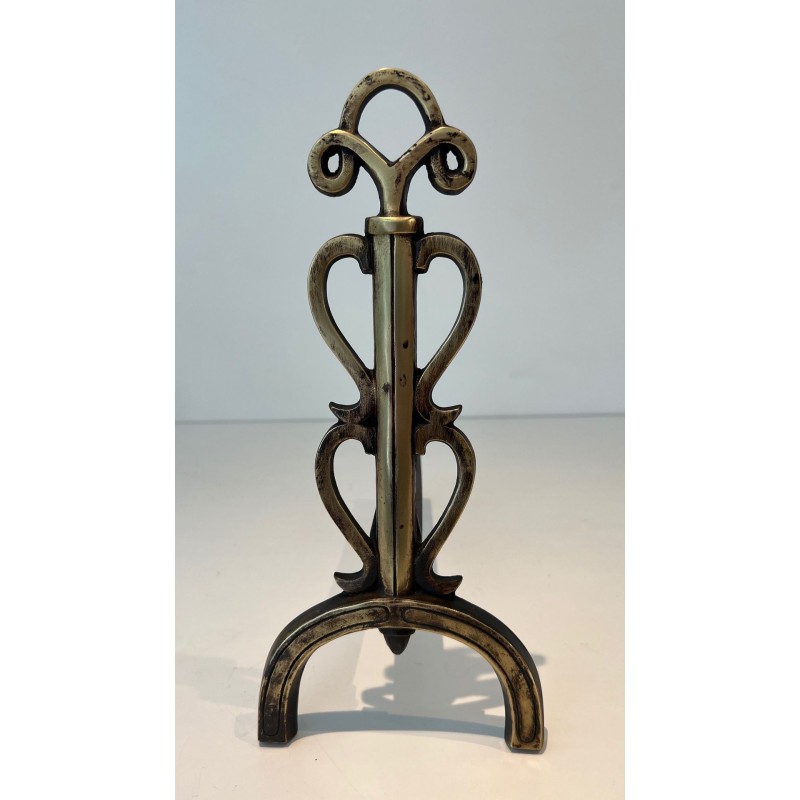 Paire de Chenets en Laiton et Fer Forgé à Flambeaux à Triple Volute et Montants en Lyre, dans le Goût de Subes