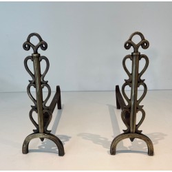Paire de Chenets en Laiton et Fer Forgé à Colonnes de Volutes et Bases Arquées, dans le Goût de Raymond Subes