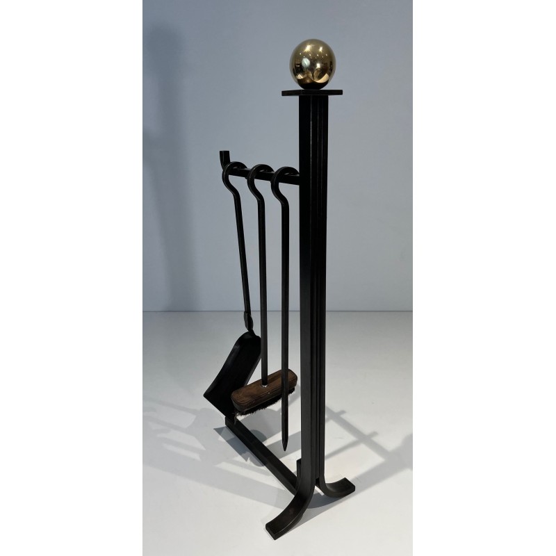 Nécessaire de Feu Moderniste en Acier et Laiton à Outils Suspendus, dans le Goût de Jacques Adnet