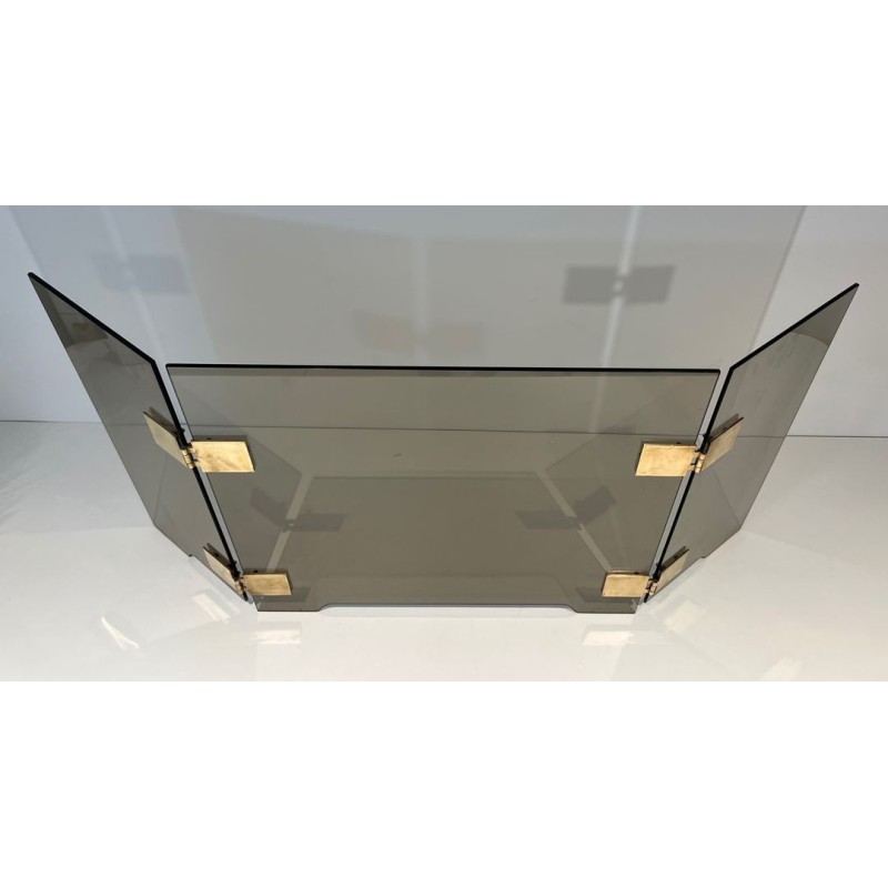 Pare-Feu à Trois Volets en Verre Fumé et Laiton. Vers 1970