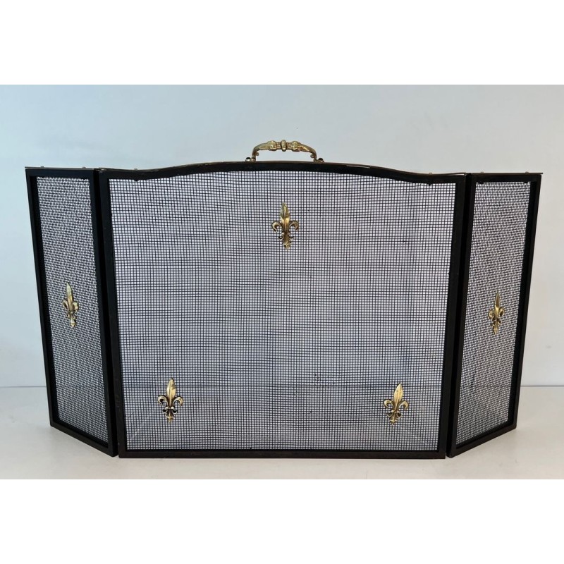 Neoclassical Style Three-Panel Expanded Steel Mesh Fireplace Screen with Brass Fleur-de-Lys. France. Circa 1940.