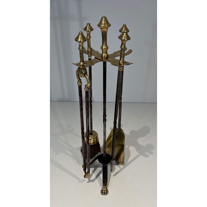 Nécessaire de Feu en Laiton et Acier Brossé à Pieds Griffes, Attribué à la Maison Jansen. France. Vers 1940.