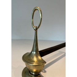 Paire de Chenets en Bronze de Style Néoclassique en Forme de Lampe à Huile à Anneau. Angleterre. Vers 1960.