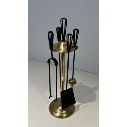 Design Fireplace Companion Set in Black Lacquered Metal and Polished Brass. France. Circa 1970.