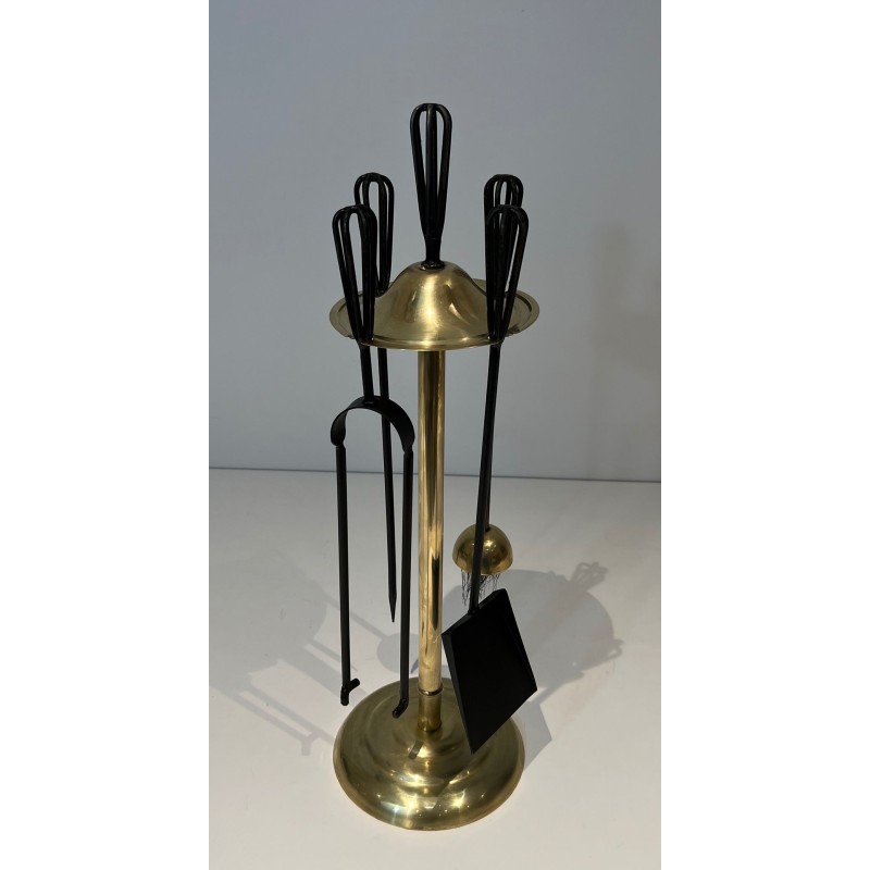 Design Fireplace Companion Set in Black Lacquered Metal and Polished Brass. France. Circa 1970.