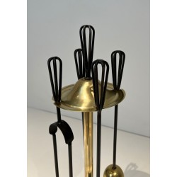 Design Fireplace Companion Set in Black Lacquered Metal and Polished Brass. France. Circa 1970.
