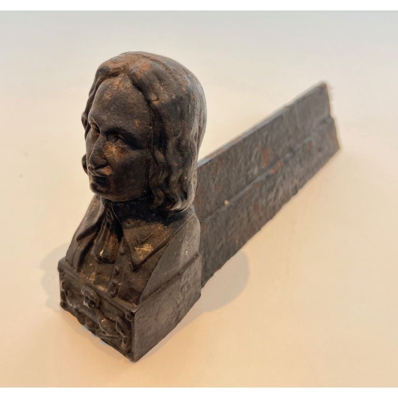 Paire de Chenets en Fonte à l’Effigie de Beethoven. France. Vers 1900.