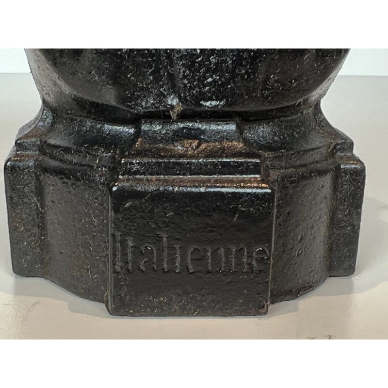 Paire de Chenets en Fonte à Bustes Portraits d’une « Italienne ». France. Vers 1950.