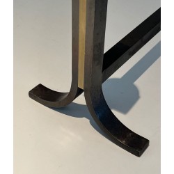 Paire de Chenets Modernistes en Acier et Laiton à Boulets dans le Goût de Jacques Adnet. France. Vers 1940.