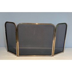 Pare-Feu Pliant à Trois Panneaux Moderniste en Laiton et Grillage à Profils Arrondis. France. Vers 1970.