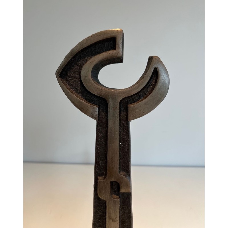 Paire de Chenets Modernistes en Fonte à Finials en Anneau Ouvert. France. Vers 1950.