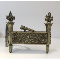 Paire de Chenets d'Époque Empire en Bronze Ciselé à Flambeaux et Frise Feuillagée, France, vers 1850
