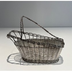 Panier Décanteur en Fil de Métal Argenté Tissé à Anse en Arceau, France, vers 1900