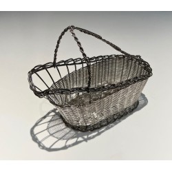 Panier Décanteur en Fil de Métal Argenté Tissé à Anse en Arceau, France, vers 1900