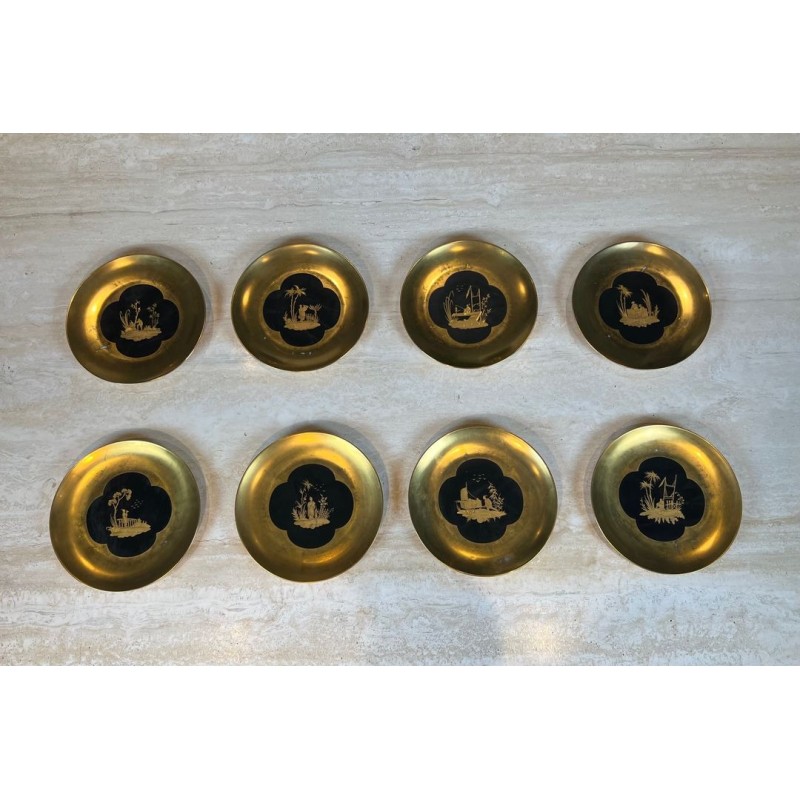 Suite of Eight Black-Ground Gilt Porcelain Plates with Chinoiserie Décor, Delvaux Paris