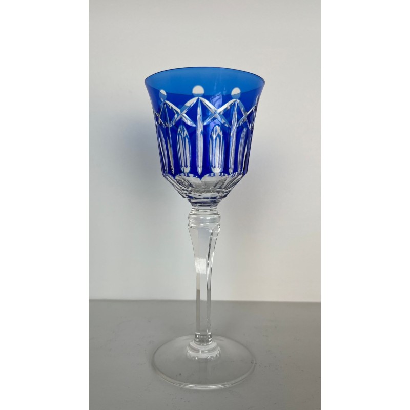Suite de Douze Verres à Vin en Cristal Doublé de Couleur, France, vers 1930