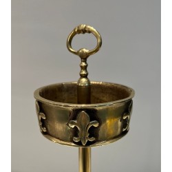 Bronze Standing Ashtray with Fleur-de-Lis Décor, France, circa 1940