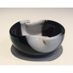Two-Tone Black and White Glass Vide-Poche with Scroll Volutes, circa 1970
