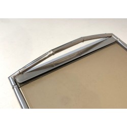 Plateau Chromé Façon Faux-Bamboo à Plateau de Verre Fumé