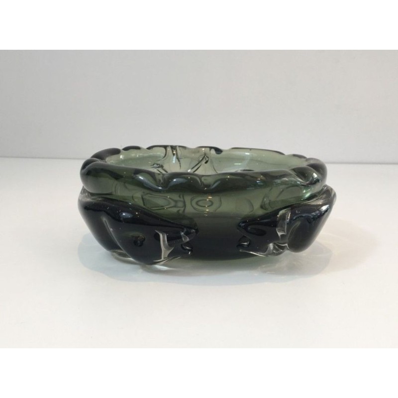 Grand Cendrier en Cristal Vert Sombre à Reliefs de Requins Sculptés — Vers 1970