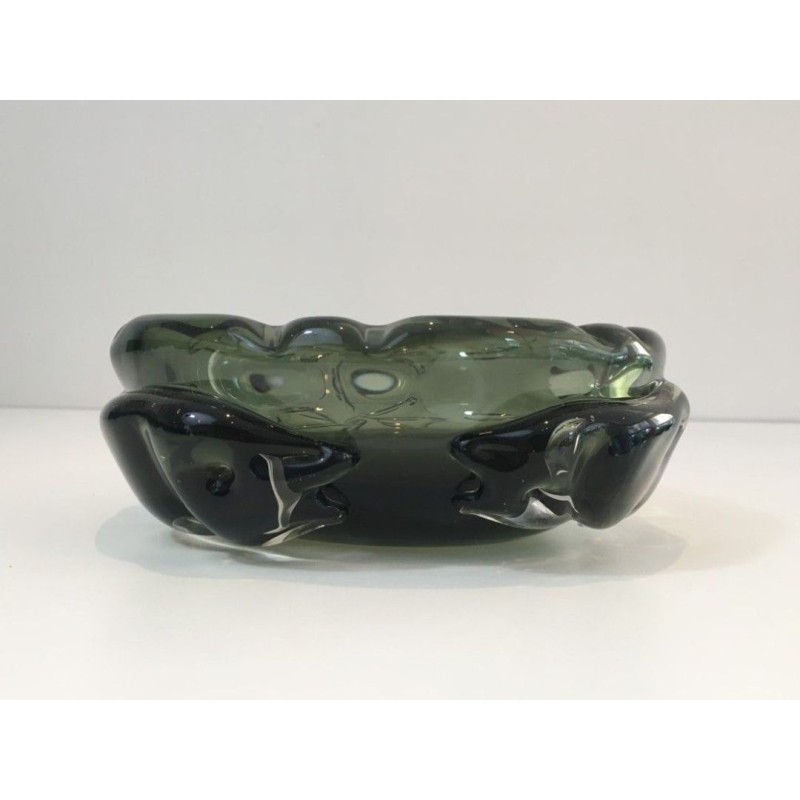 Grand Cendrier en Cristal Vert Sombre à Reliefs de Requins Sculptés — Vers 1970