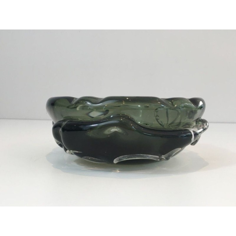 Grand Cendrier en Cristal Vert Sombre à Reliefs de Requins Sculptés — Vers 1970
