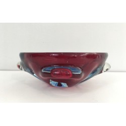 Cendrier en Cristal Bicolore Rouge Rubis et Bleu Glacé — Vers 1970