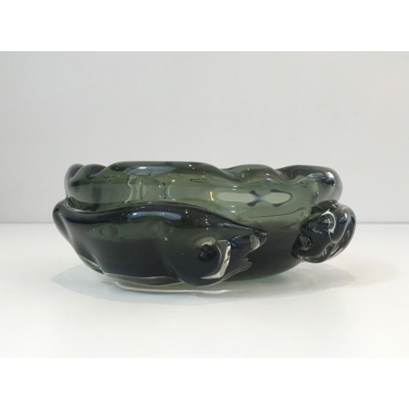 Grand Cendrier en Cristal Vert Sombre à Reliefs de Requins Sculptés — Vers 1970