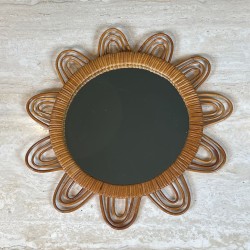 Miroir Mural en Rotin Bouclé en Forme de Fleur — Travail Français, Vers 1970