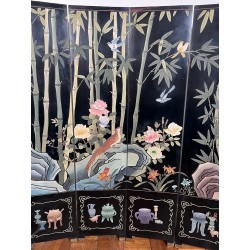 Paravent Quatre Panneaux en Laque Noire à Décors d'Oiseaux, Bambous et Fleurs — Travail Chinois, Vers 1950