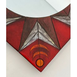 Miroir Soleil en Céramique sur Fond Rouge, Attribué à Oswald Tiberghien — Travail Belge, Vers 1960