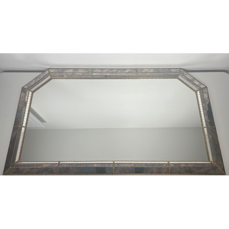 Grand Miroir Multi-Facettes aux Guirlandes de Laiton — Travail Français, Vers 1970