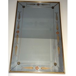 Grand Miroir Gravé de Décors Néoclassiques Dorés et Rouges — Travail Français, Vers 1970