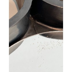 Miroir en Céramique Noire Suspendu sur Corde