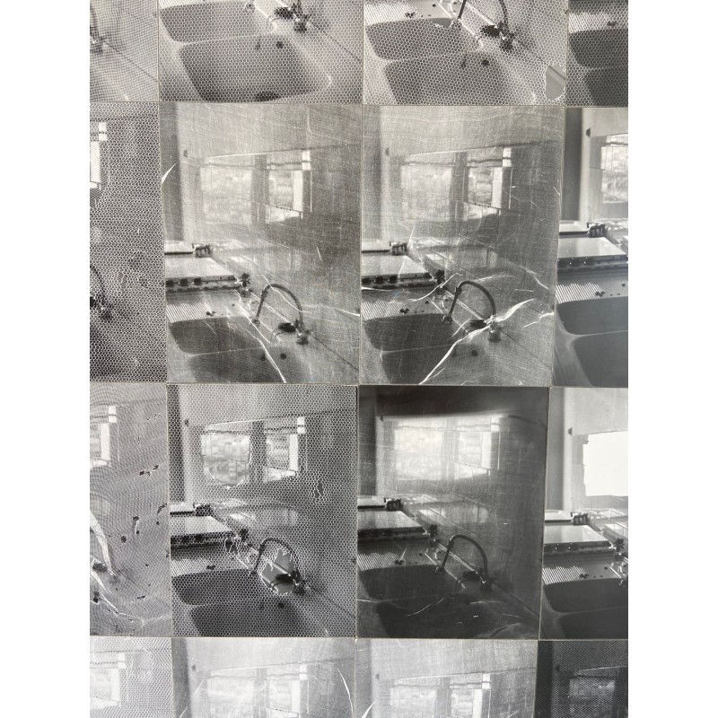 Photomontage Urbain Français en Noir et Blanc
