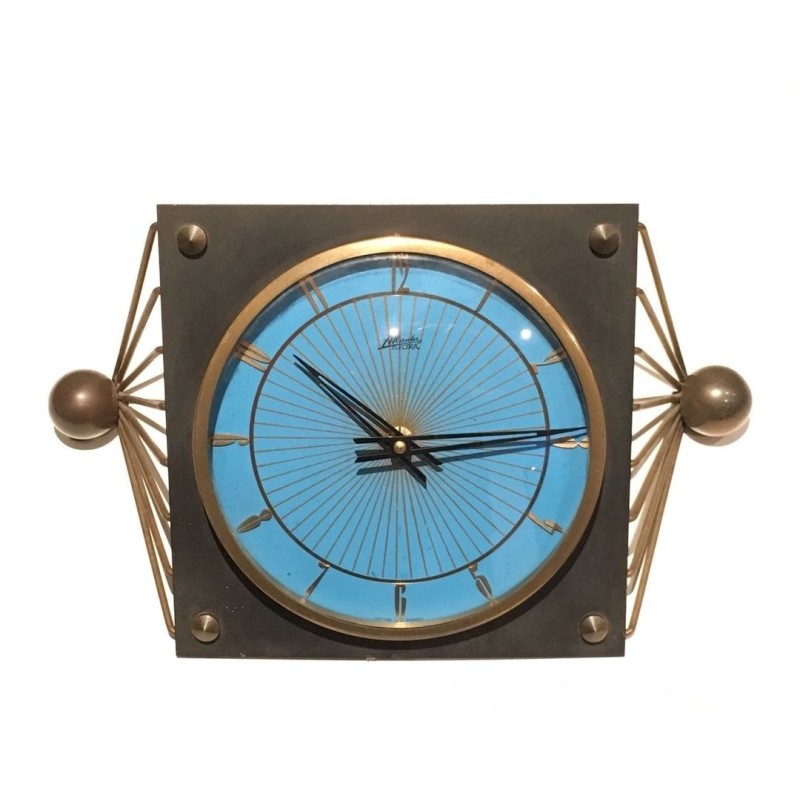 Horloge en Métal Laqué, Verre et Laiton. Vers 1950