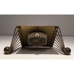 French Art Déco Desk Clock in Lacquered Metal and Brass with Geometric Wire Wings