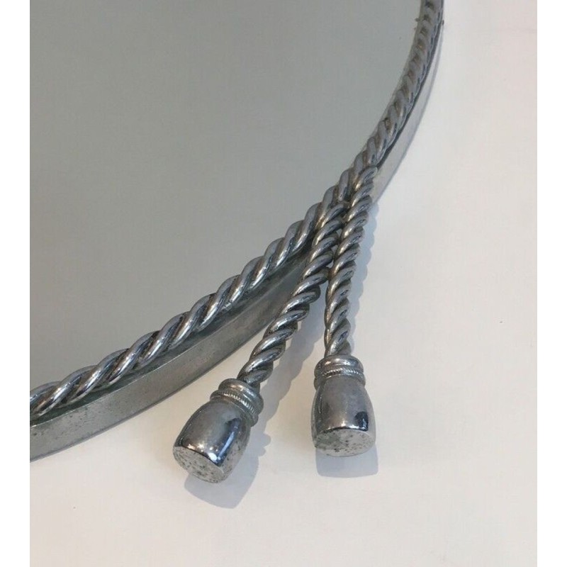 Paire de Miroirs Ovales Argentés attribués à la Maison Baguès