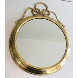 Grand Miroir Décoratif Oval en Laiton orné d'un Important Noeud Torsadé