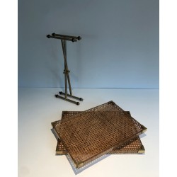 Paire de Plateaux en Plexiglass et Cannage et Un Portant Pliant
