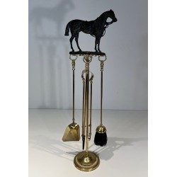 Nécessaire de Feu en Laiton Surmonté d’un Cheval, Travail Français, vers 1920