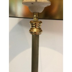 Lampadaire Ajustable de Style Néoclassique en Laiton, Abat-Jour en Chintz Noir à Intérieur Doré