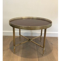 Table Basse Ronde en Laiton à Plateau en Plaquage d’Acajou, Attribuée à la Maison Jansen