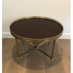 Table Basse Ronde en Laiton à Plateau en Plaquage d’Acajou, Attribuée à la Maison Jansen