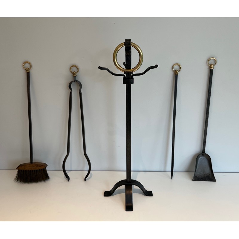 Nécessaire de Feu Moderniste en Acier, Fer Forgé et Laiton par Jacques Adnet