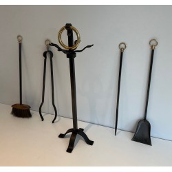 Nécessaire de Feu Moderniste en Acier, Fer Forgé et Laiton par Jacques Adnet