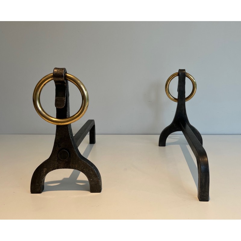 Paire de Chenets Modernistes en Acier, Fer Forgé et Laiton par Jacques Adnet