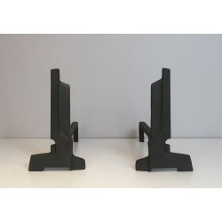 Paire de chenets Modernistes en Fonte et Fer